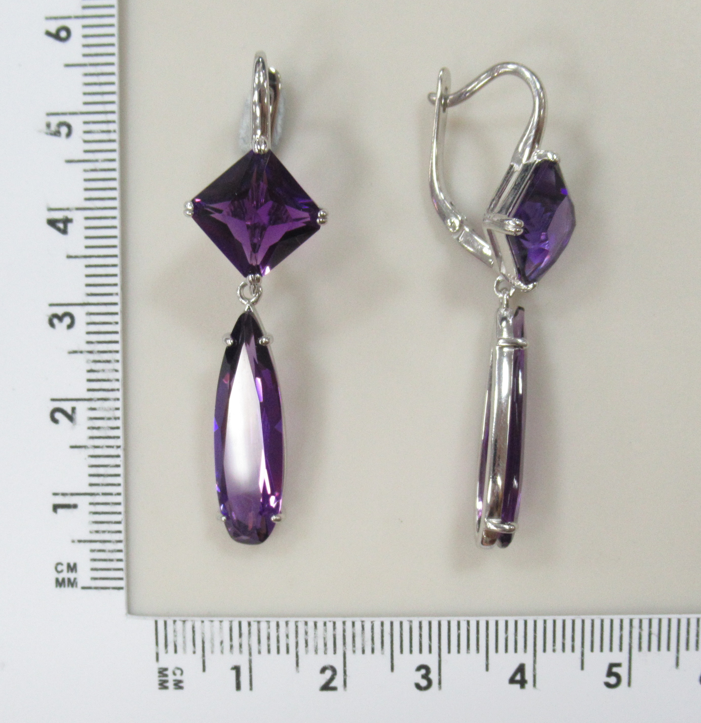 Серебряные серьги с аметистами